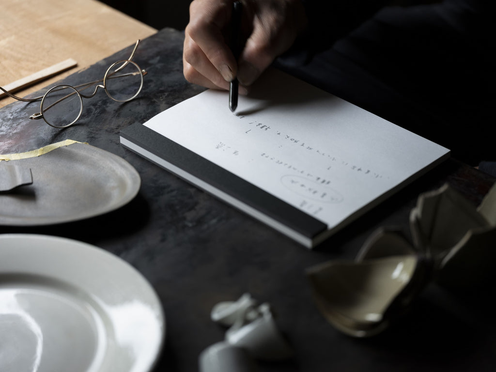 ITO BINDERY | ドローイングパッド A6 ブラックマウント ホワイト