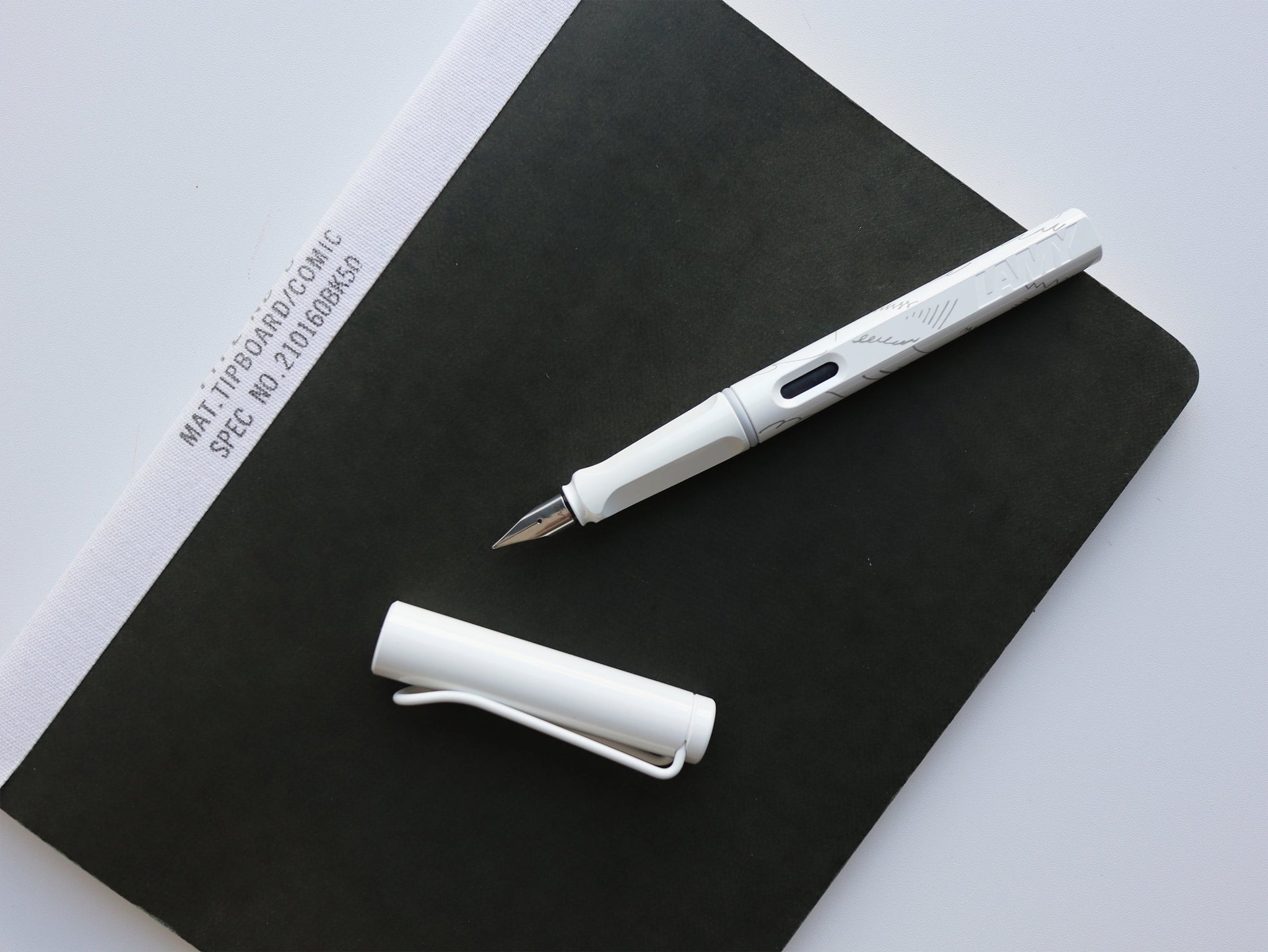 LAMY | safari TAG STATIONERY限定「WRITE＆DRAW」WHITE