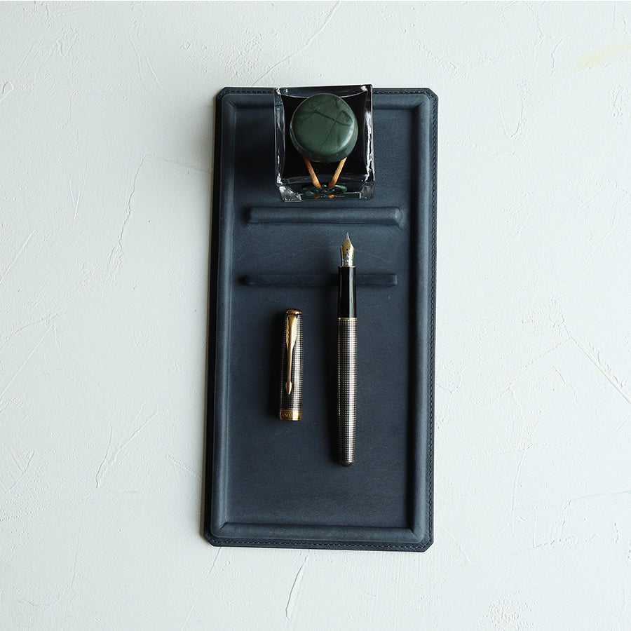 【新品・未使用】SHINARI　シナリ　革製 インク＆ペントレイ 未使用】SHINARI シナリ 革製 インク＆ペントレイ - メルカリ